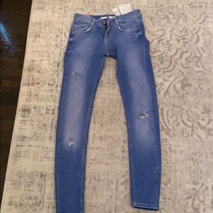 Zara light blue jeans size 04